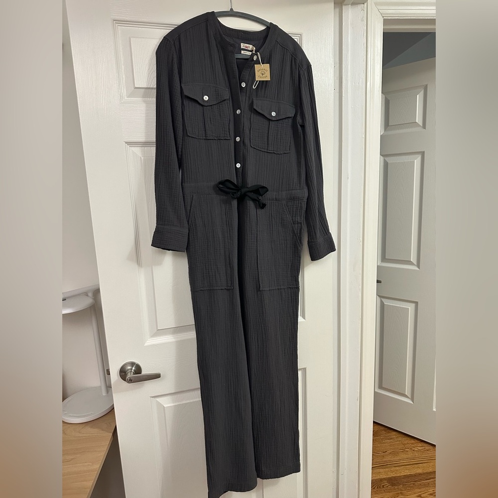 Faherty Charcoal Jump Suit. NWT